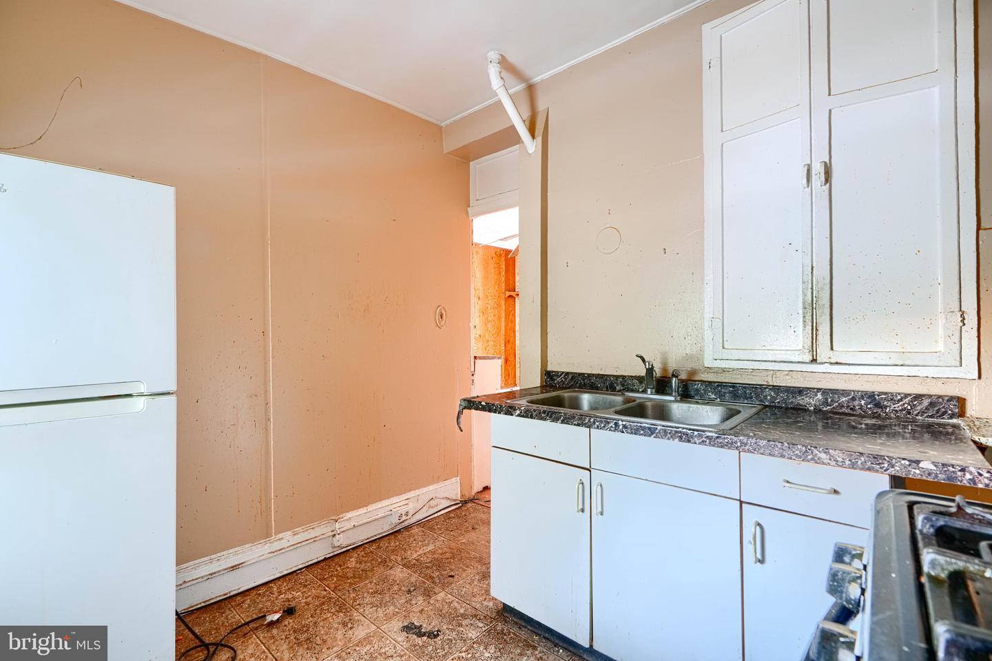 4021 ILLINOIS AVE NW, WASHINGTON, District Of Columbia 20011, 3 Bedrooms Bedrooms, ,3 BathroomsBathrooms,Residential,For sale,4021 ILLINOIS AVE NW,DCDC2240576 MLS # DCDC2240576