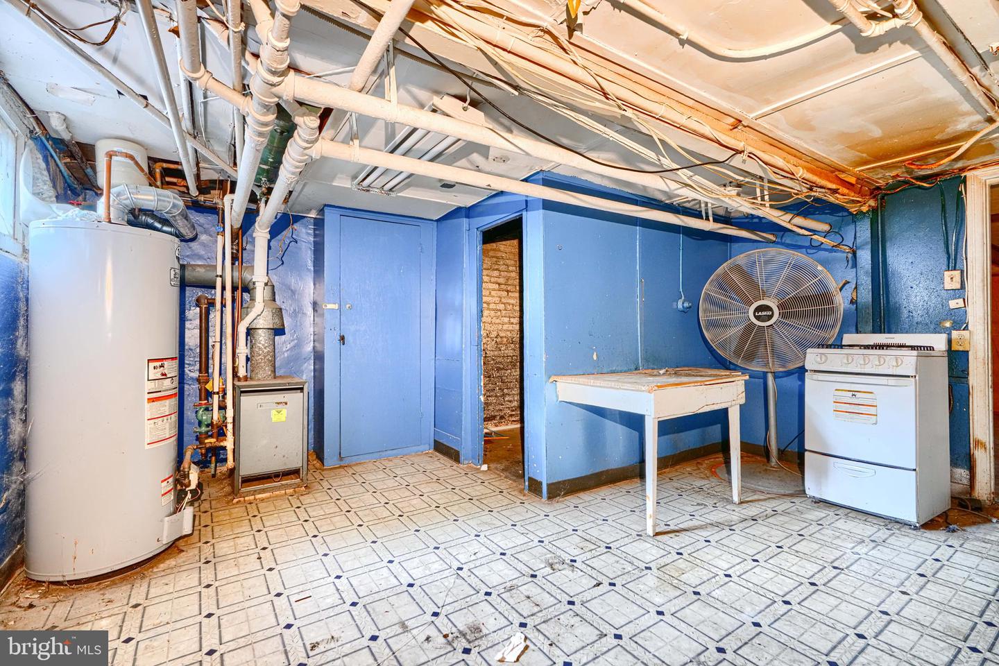 4021 ILLINOIS AVE NW, WASHINGTON, District Of Columbia 20011, 3 Bedrooms Bedrooms, ,3 BathroomsBathrooms,Residential,For sale,4021 ILLINOIS AVE NW,DCDC2240576 MLS # DCDC2240576