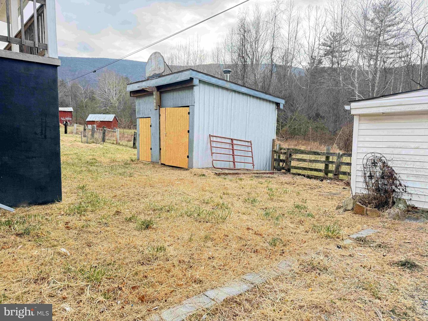 82 BROAD RUN RD, BENTONVILLE, Virginia 22610, 3 Bedrooms Bedrooms, ,2 BathroomsBathrooms,Residential,For sale,82 BROAD RUN RD,VAWR2013082 MLS # VAWR2013082