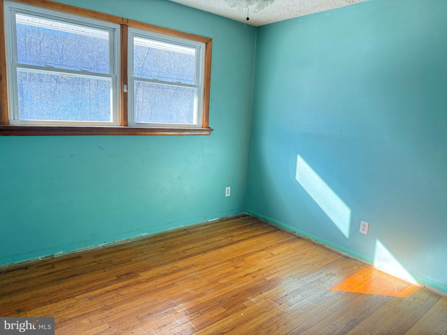 82 BROAD RUN RD, BENTONVILLE, Virginia 22610, 3 Bedrooms Bedrooms, ,2 BathroomsBathrooms,Residential,For sale,82 BROAD RUN RD,VAWR2013082 MLS # VAWR2013082