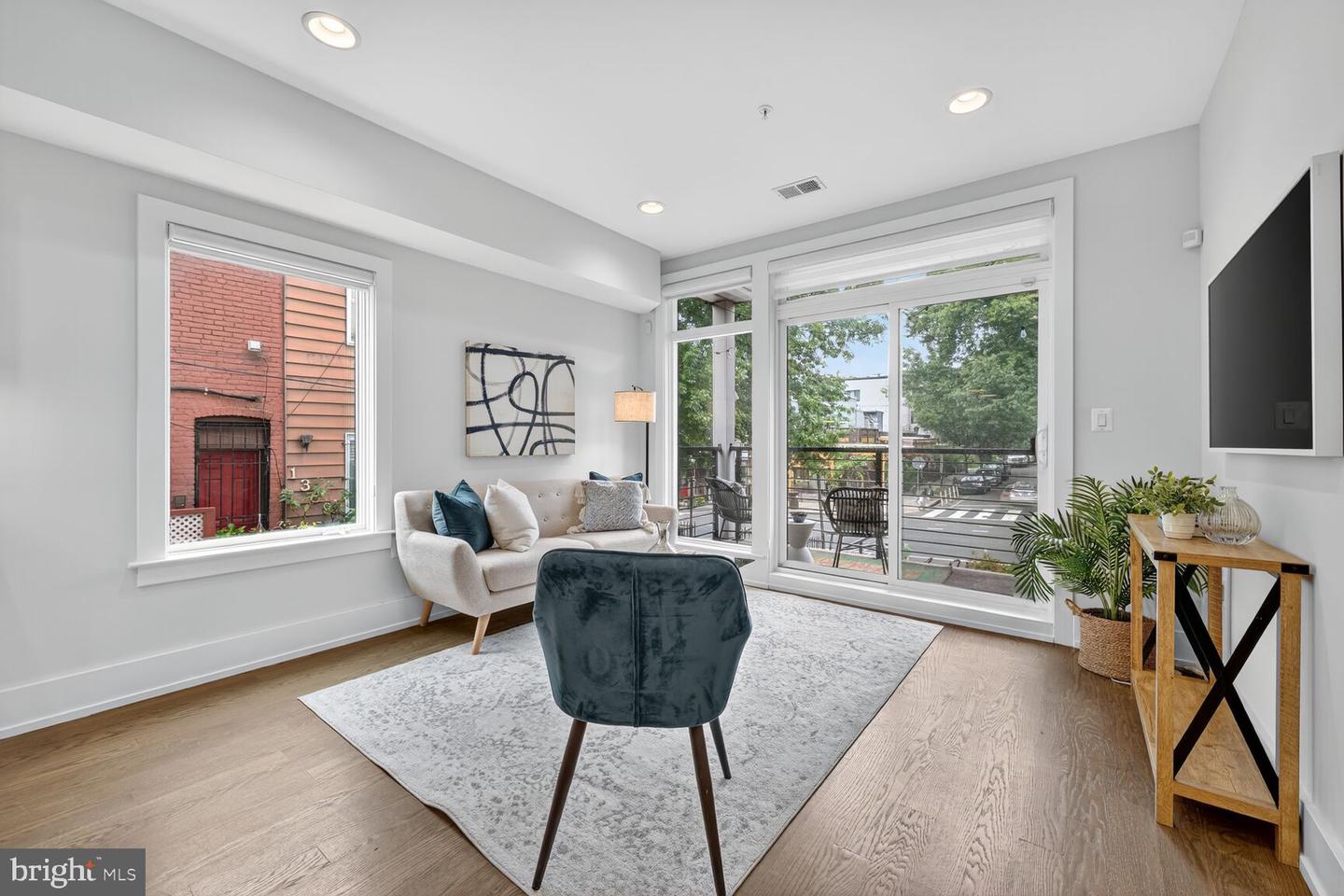 3815 14TH ST NW #3, WASHINGTON, District Of Columbia 20011, 2 Bedrooms Bedrooms, ,2 BathroomsBathrooms,Residential,For sale,3815 14TH ST NW #3,DCDC2240516 MLS # DCDC2240516 3815 14TH ST NW #3, WASHINGTON, District Of Columbia 20011, 2 Bedrooms Bedrooms, ,2 BathroomsBathrooms,Residential,For sale,3815 14TH ST NW #3,DCDC2240516 MLS # DCDC2240516