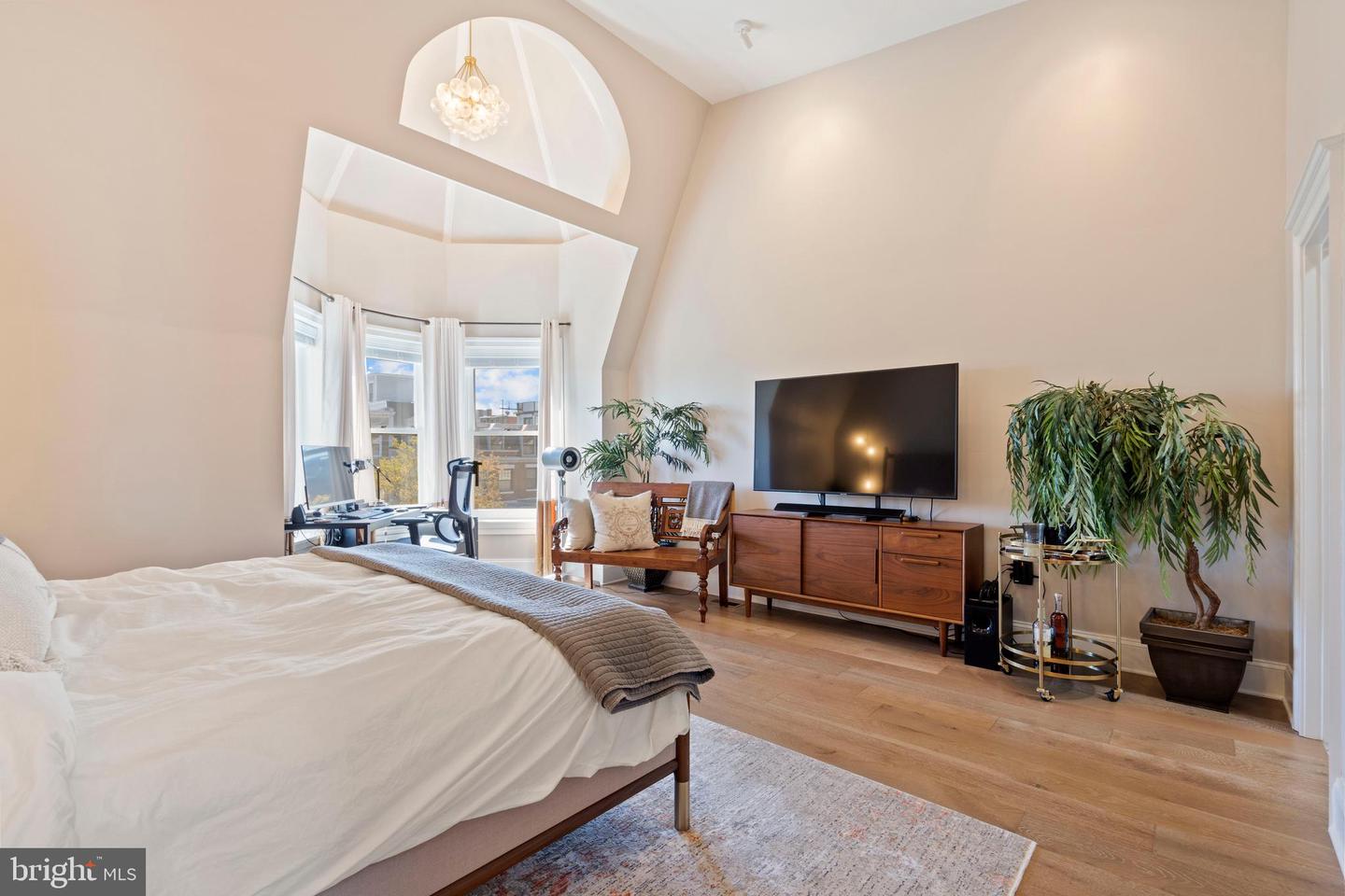 1223 FAIRMONT ST NW, WASHINGTON, District Of Columbia 20009, 4 Bedrooms Bedrooms, ,3 BathroomsBathrooms,Residential,For sale,1223 FAIRMONT ST NW,DCDC2240602 MLS # DCDC2240602