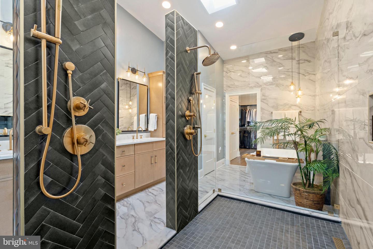 1223 FAIRMONT ST NW, WASHINGTON, District Of Columbia 20009, 4 Bedrooms Bedrooms, ,3 BathroomsBathrooms,Residential,For sale,1223 FAIRMONT ST NW,DCDC2240602 MLS # DCDC2240602