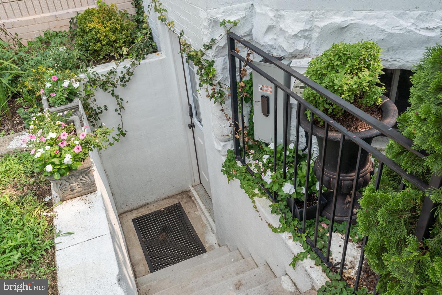 1223 FAIRMONT ST NW, WASHINGTON, District Of Columbia 20009, 4 Bedrooms Bedrooms, ,3 BathroomsBathrooms,Residential,For sale,1223 FAIRMONT ST NW,DCDC2240602 MLS # DCDC2240602