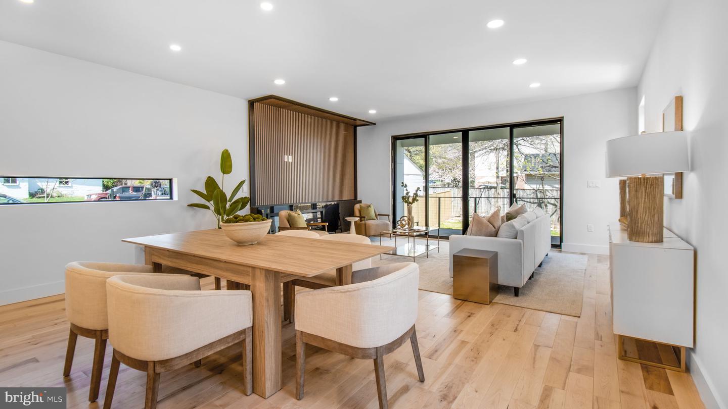 2025 N EMERSON ST, ARLINGTON, Virginia 22207, 5 Bedrooms Bedrooms, ,4 BathroomsBathrooms,Residential,For sale,2025 N EMERSON ST,VAAR2053724 MLS # VAAR2053724