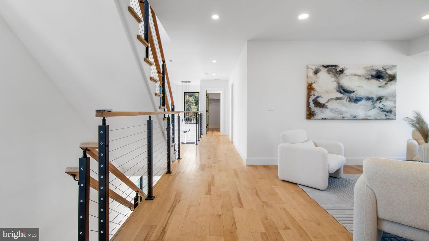 2025 N EMERSON ST, ARLINGTON, Virginia 22207, 5 Bedrooms Bedrooms, ,4 BathroomsBathrooms,Residential,For sale,2025 N EMERSON ST,VAAR2053724 MLS # VAAR2053724