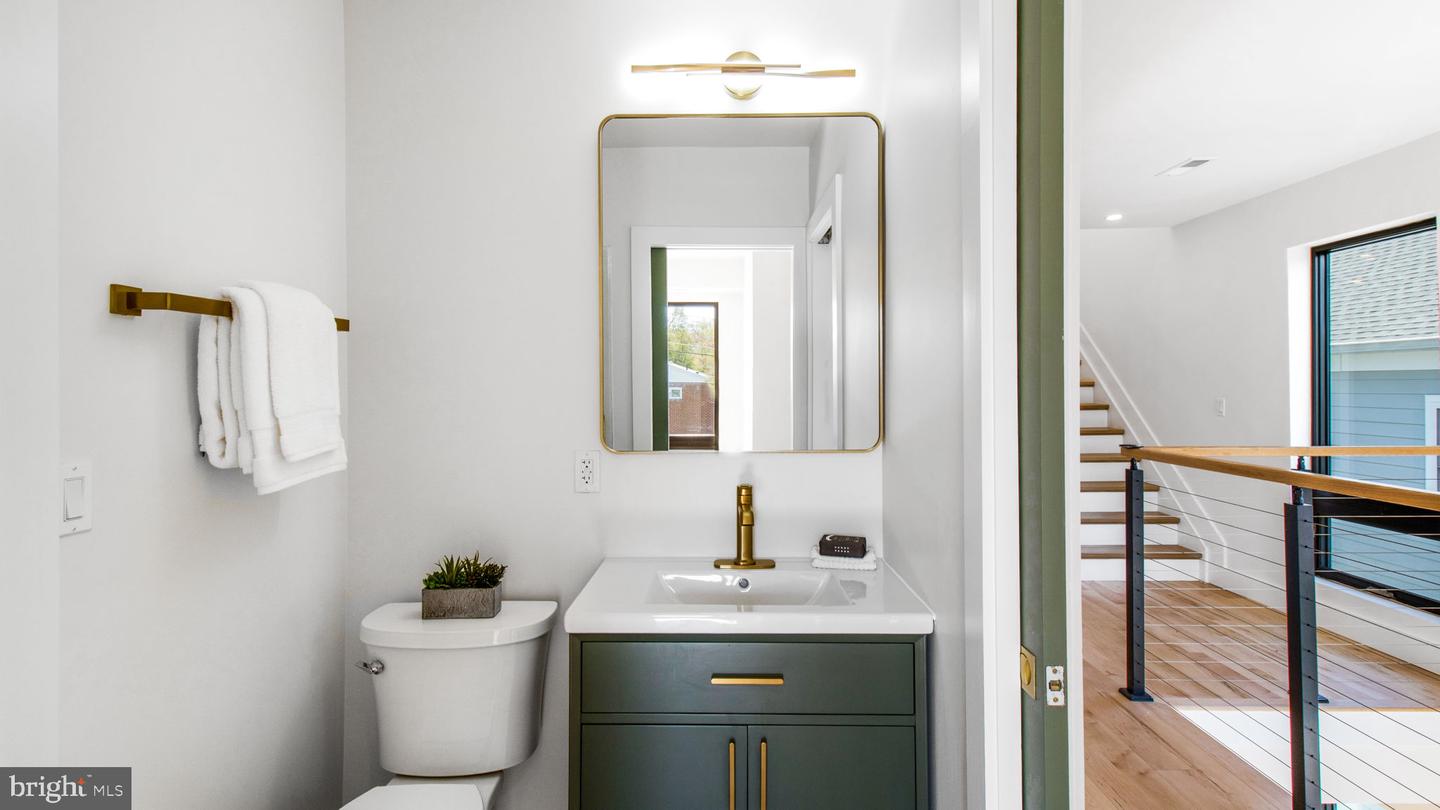 2025 N EMERSON ST, ARLINGTON, Virginia 22207, 5 Bedrooms Bedrooms, ,4 BathroomsBathrooms,Residential,For sale,2025 N EMERSON ST,VAAR2053724 MLS # VAAR2053724