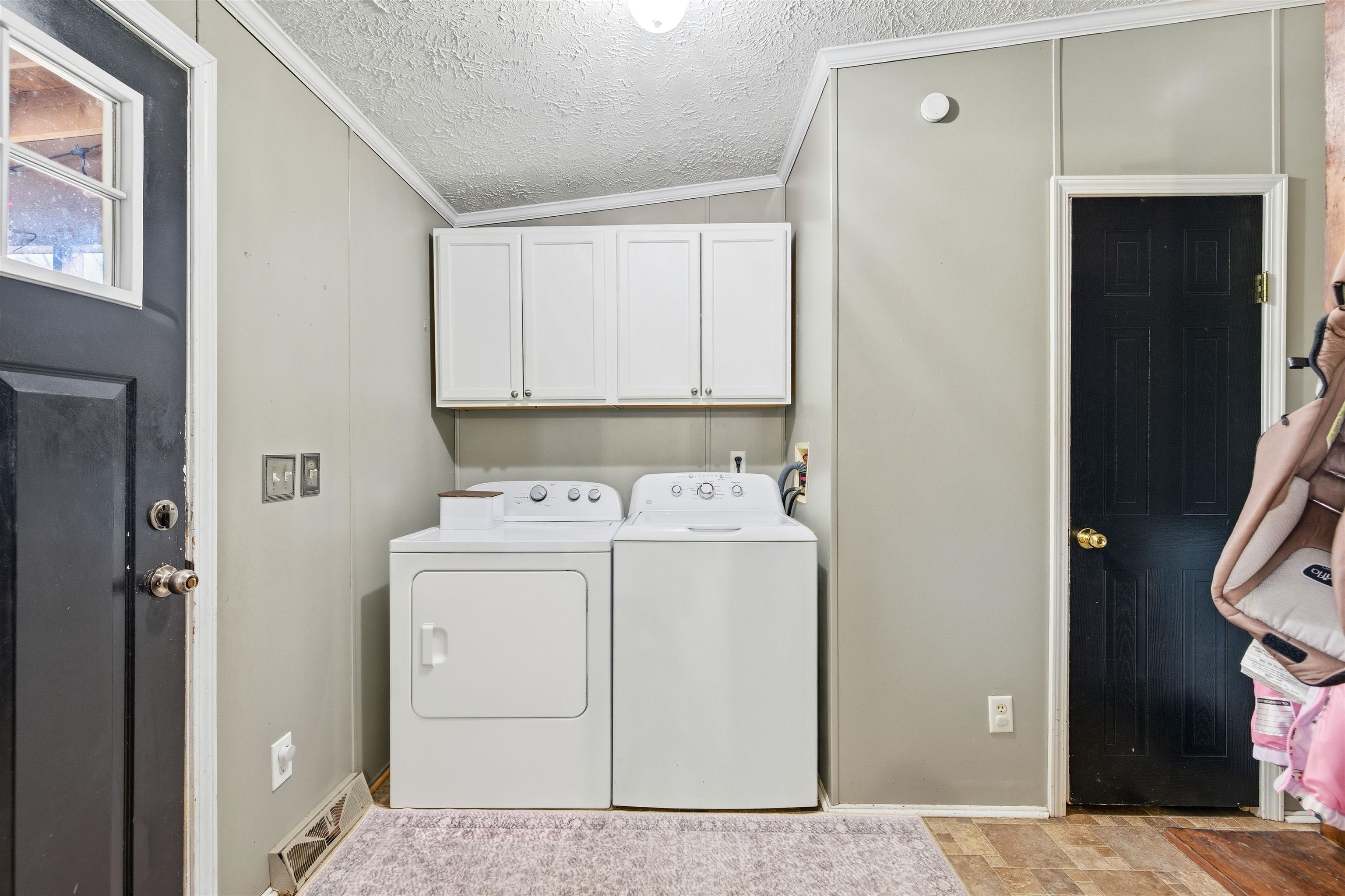 1161 E MAIN ST, STANLEY, Virginia 22851, 4 Bedrooms Bedrooms, ,2 BathroomsBathrooms,Residential,1161 E MAIN ST,671968 MLS # 671968 1161 E MAIN ST, STANLEY, Virginia 22851, 4 Bedrooms Bedrooms, ,2 BathroomsBathrooms,Residential,1161 E MAIN ST,671968 MLS # 671968