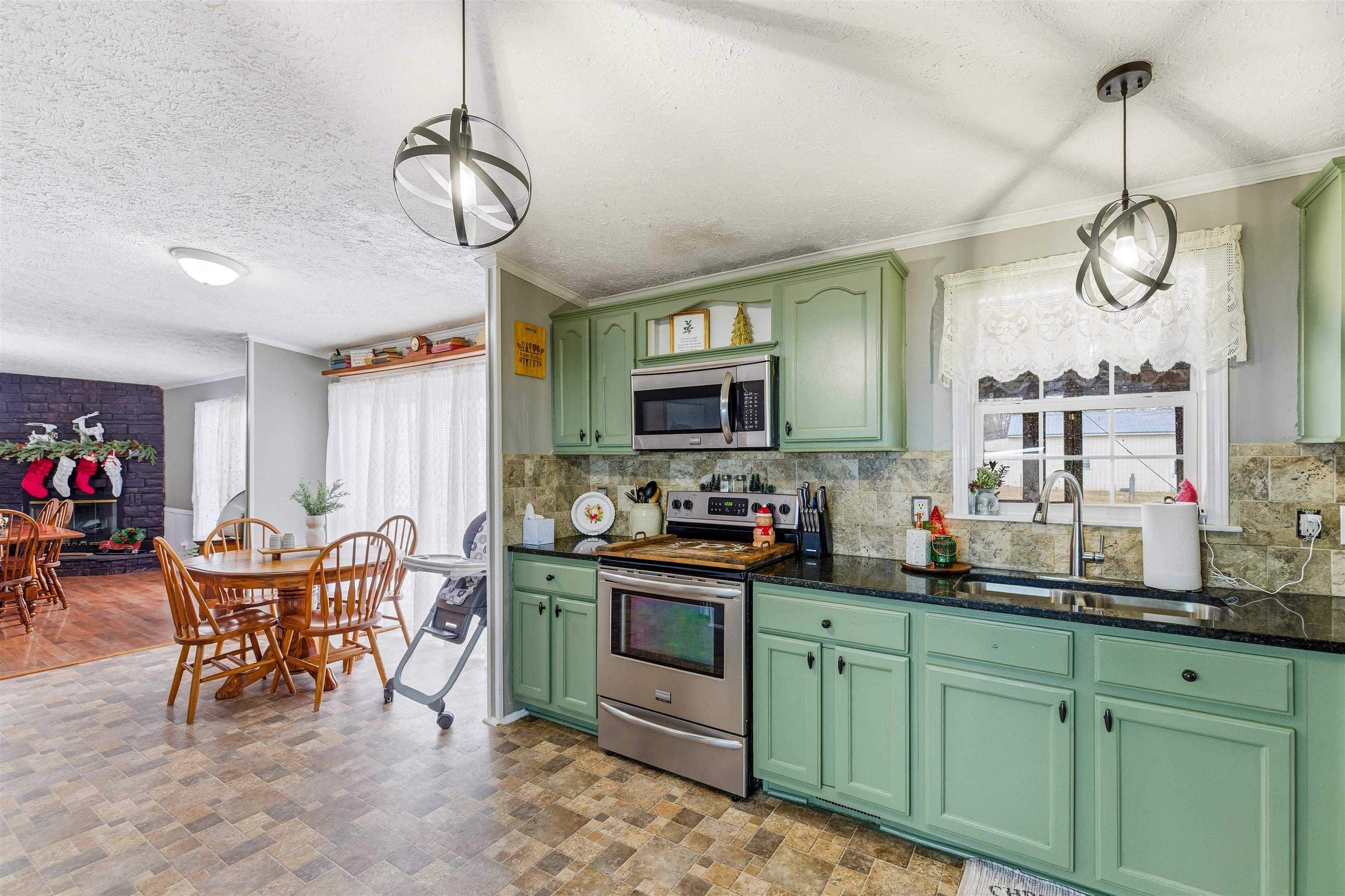 1161 E MAIN ST, STANLEY, Virginia 22851, 4 Bedrooms Bedrooms, ,2 BathroomsBathrooms,Residential,1161 E MAIN ST,671968 MLS # 671968 1161 E MAIN ST, STANLEY, Virginia 22851, 4 Bedrooms Bedrooms, ,2 BathroomsBathrooms,Residential,1161 E MAIN ST,671968 MLS # 671968