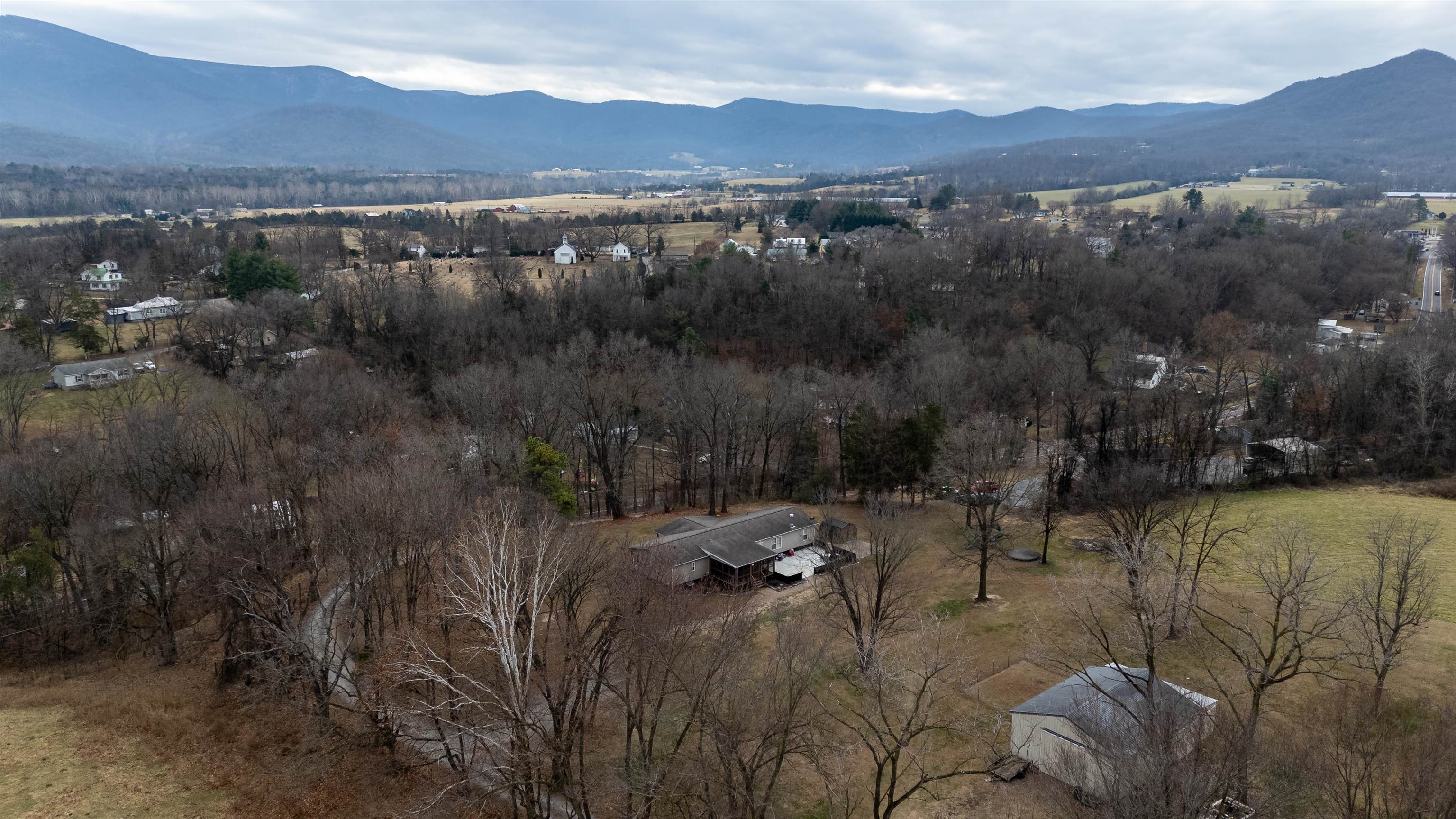 1161 E MAIN ST, STANLEY, Virginia 22851, 4 Bedrooms Bedrooms, ,2 BathroomsBathrooms,Residential,1161 E MAIN ST,671968 MLS # 671968 1161 E MAIN ST, STANLEY, Virginia 22851, 4 Bedrooms Bedrooms, ,2 BathroomsBathrooms,Residential,1161 E MAIN ST,671968 MLS # 671968