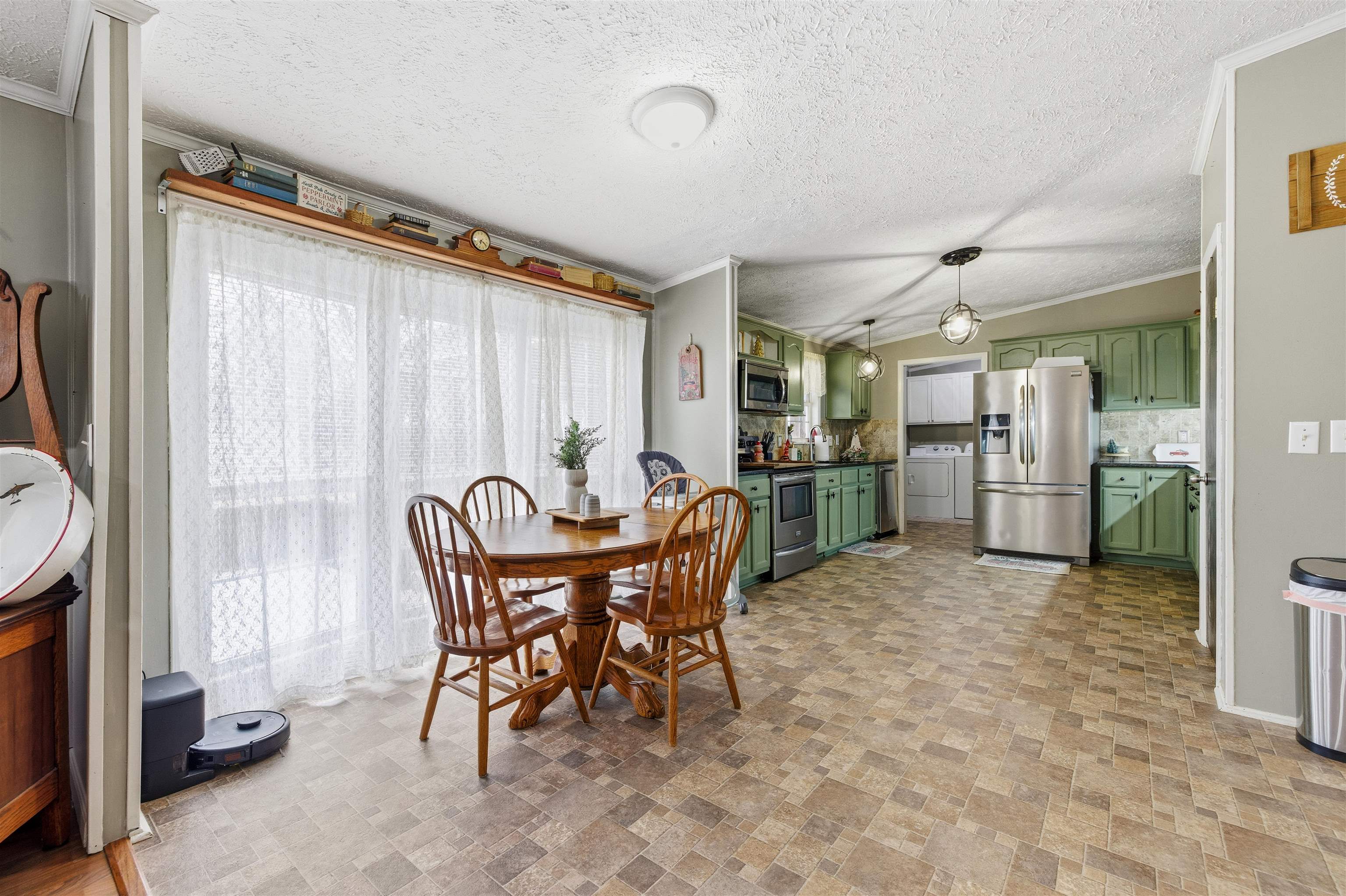 1161 E MAIN ST, STANLEY, Virginia 22851, 4 Bedrooms Bedrooms, ,2 BathroomsBathrooms,Residential,1161 E MAIN ST,671968 MLS # 671968 1161 E MAIN ST, STANLEY, Virginia 22851, 4 Bedrooms Bedrooms, ,2 BathroomsBathrooms,Residential,1161 E MAIN ST,671968 MLS # 671968