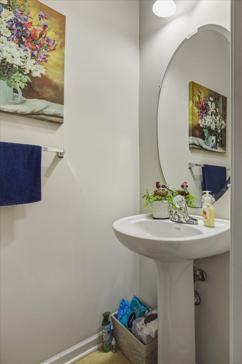 191 EISENHOWER DR, BROADWAY, Virginia 22815, 4 Bedrooms Bedrooms, ,2 BathroomsBathrooms,Residential,191 EISENHOWER DR,672329 MLS # 672329