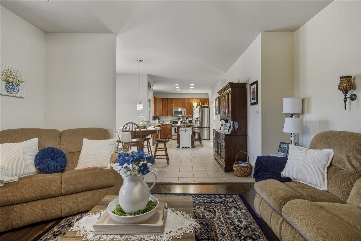 191 EISENHOWER DR, BROADWAY, Virginia 22815, 4 Bedrooms Bedrooms, ,2 BathroomsBathrooms,Residential,191 EISENHOWER DR,672329 MLS # 672329