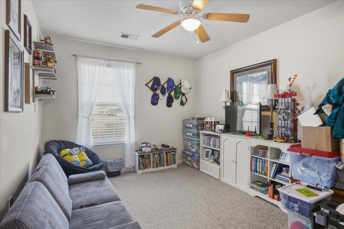 191 EISENHOWER DR, BROADWAY, Virginia 22815, 4 Bedrooms Bedrooms, ,2 BathroomsBathrooms,Residential,191 EISENHOWER DR,672329 MLS # 672329