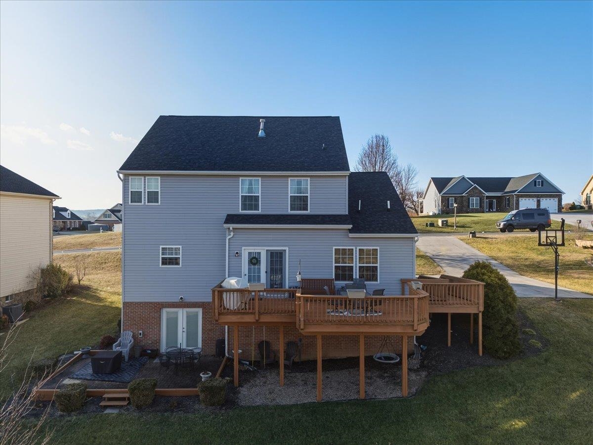 191 EISENHOWER DR, BROADWAY, Virginia 22815, 4 Bedrooms Bedrooms, ,2 BathroomsBathrooms,Residential,191 EISENHOWER DR,672329 MLS # 672329