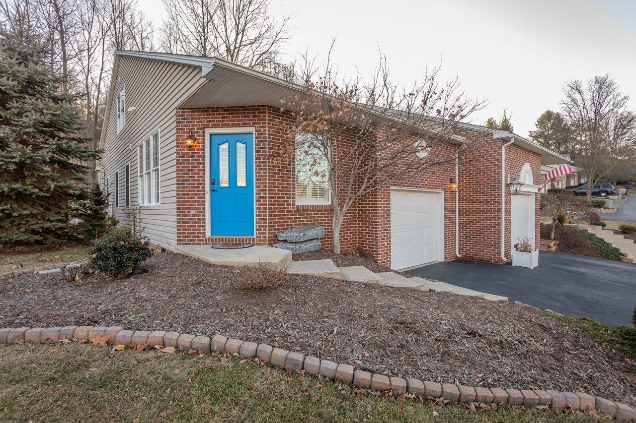 140 EMERALD DR, HARRISONBURG, Virginia 22801, 2 Bedrooms Bedrooms, ,2 BathroomsBathrooms,Residential,140 EMERALD DR,672330 MLS # 672330