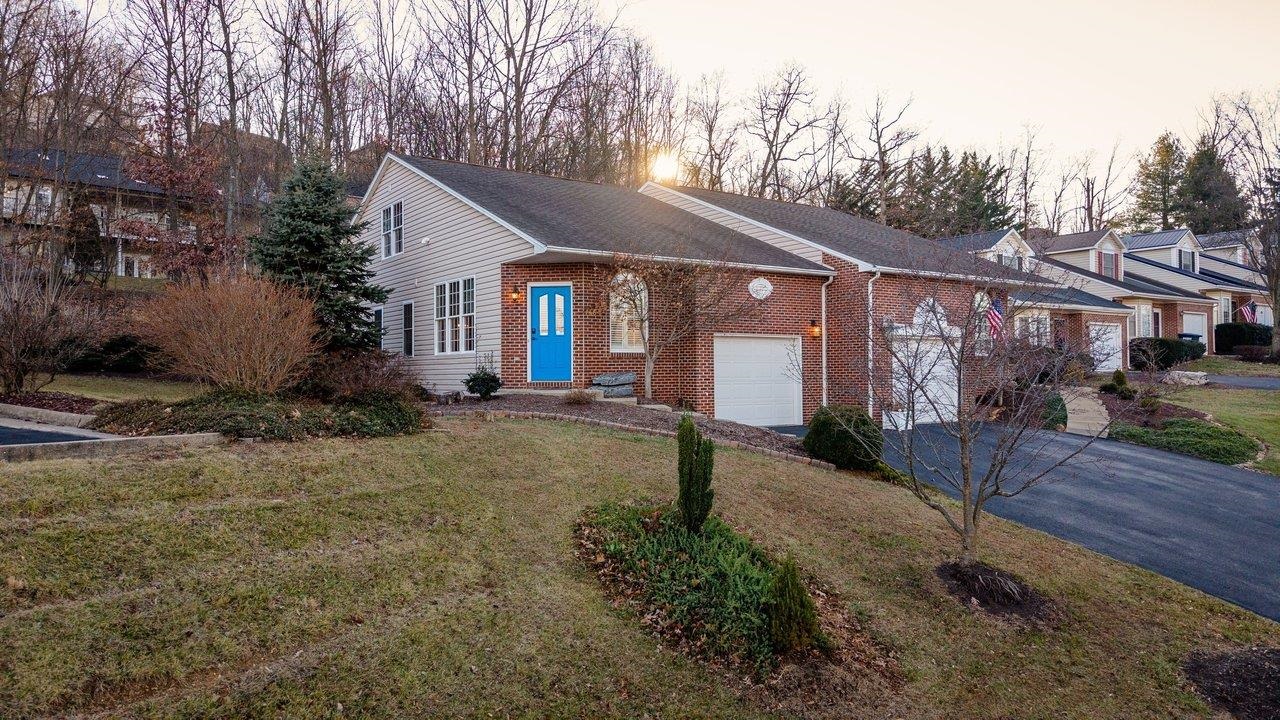 140 EMERALD DR, HARRISONBURG, Virginia 22801, 2 Bedrooms Bedrooms, ,2 BathroomsBathrooms,Residential,140 EMERALD DR,672330 MLS # 672330