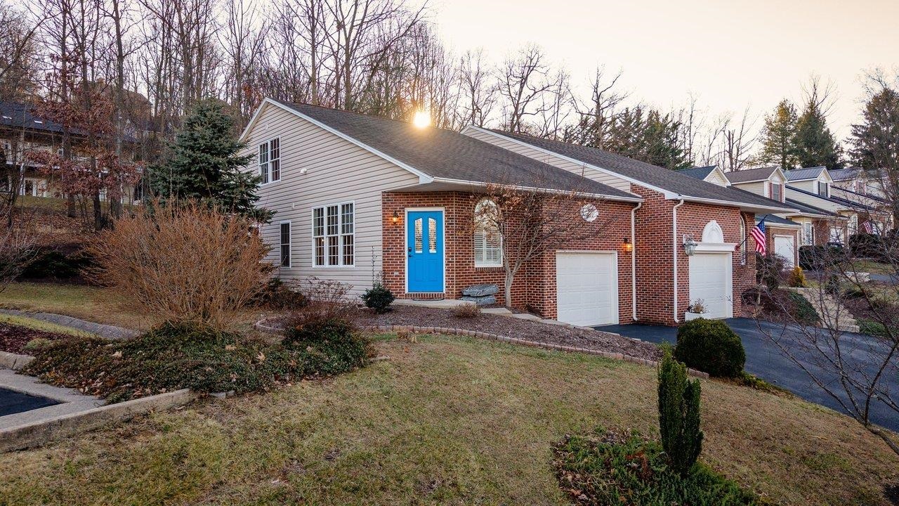 140 EMERALD DR, HARRISONBURG, Virginia 22801, 2 Bedrooms Bedrooms, ,2 BathroomsBathrooms,Residential,140 EMERALD DR,672330 MLS # 672330