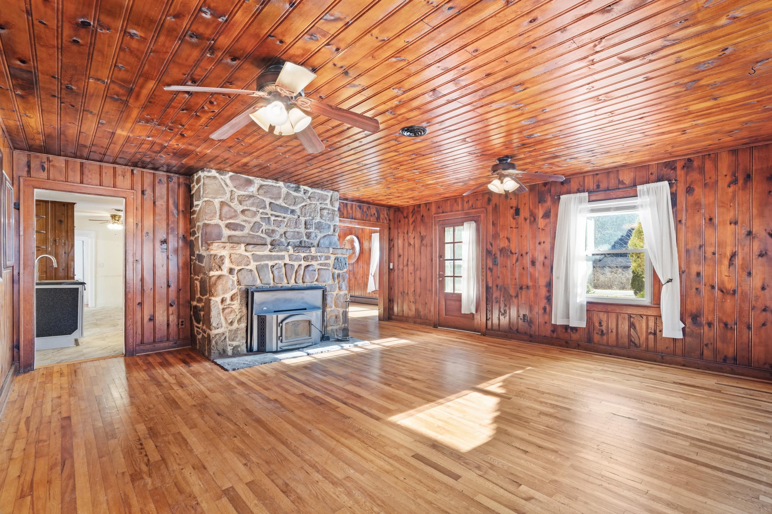 2193 HANKEY MOUNTAIN HWY, CHURCHVILLE, Virginia 24421, 3 Bedrooms Bedrooms, ,2 BathroomsBathrooms,Residential,2193 HANKEY MOUNTAIN HWY,672331 MLS # 672331