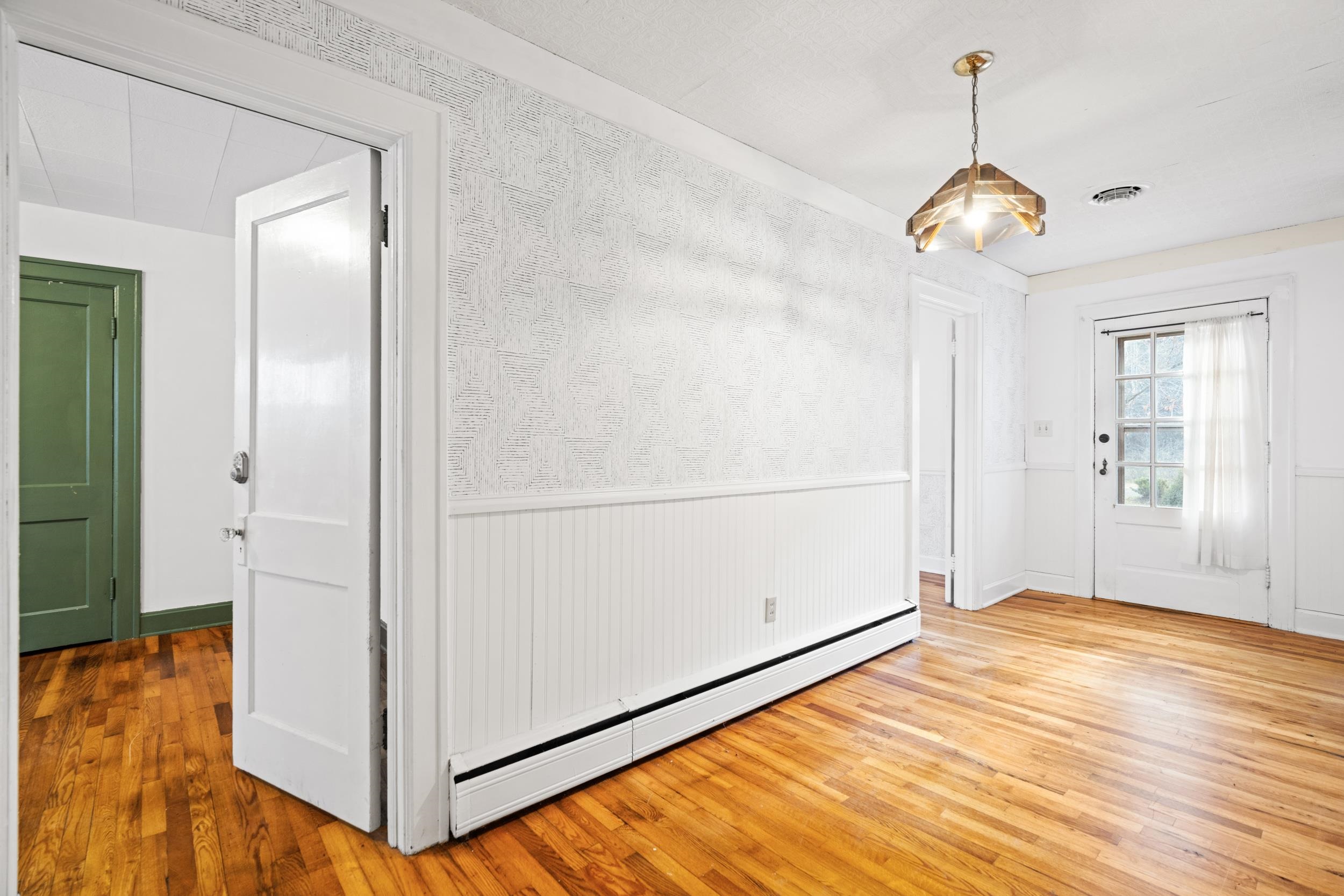 2193 HANKEY MOUNTAIN HWY, CHURCHVILLE, Virginia 24421, 3 Bedrooms Bedrooms, ,2 BathroomsBathrooms,Residential,2193 HANKEY MOUNTAIN HWY,672331 MLS # 672331