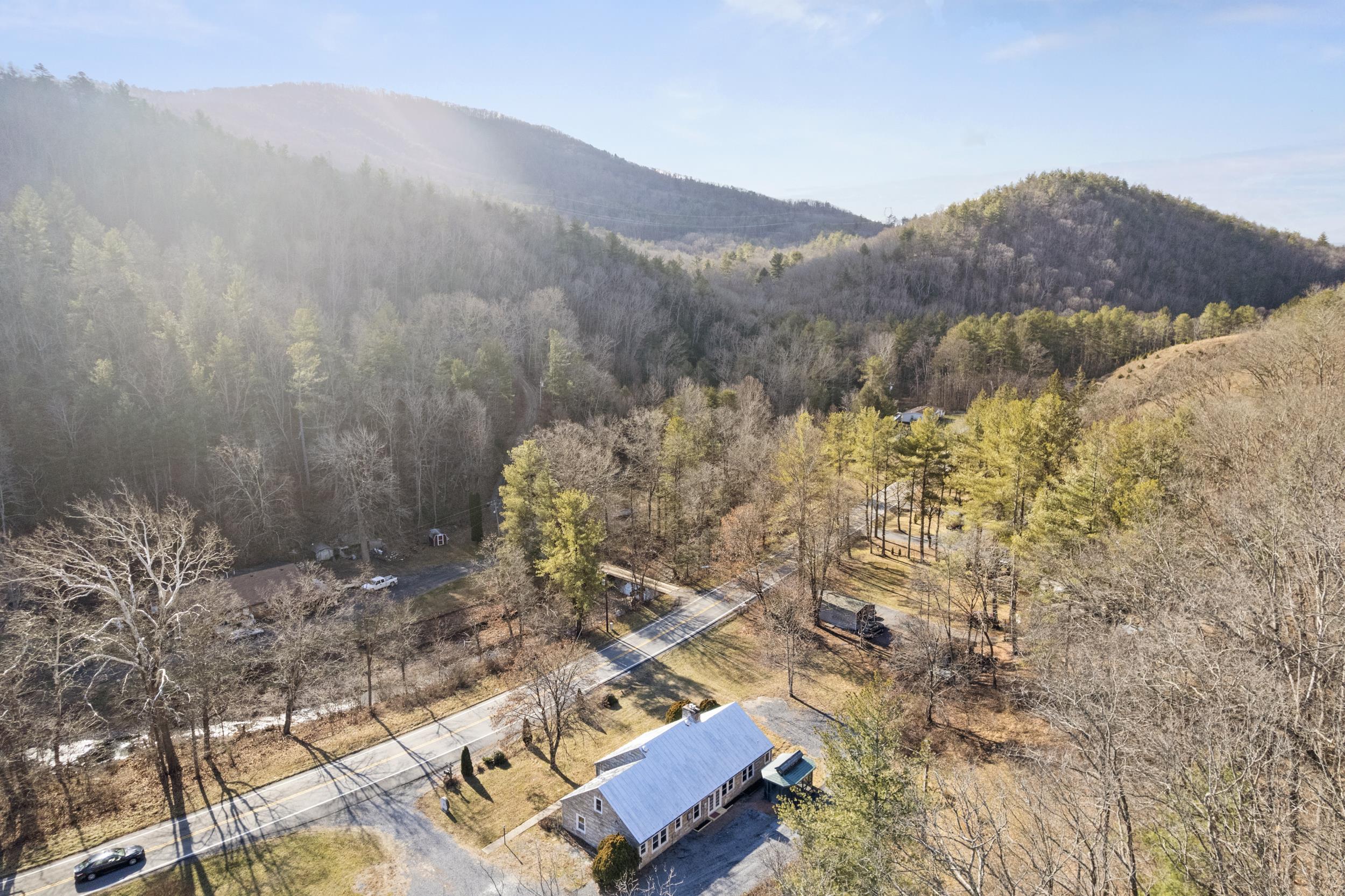 2193 HANKEY MOUNTAIN HWY, CHURCHVILLE, Virginia 24421, 3 Bedrooms Bedrooms, ,2 BathroomsBathrooms,Residential,2193 HANKEY MOUNTAIN HWY,672331 MLS # 672331