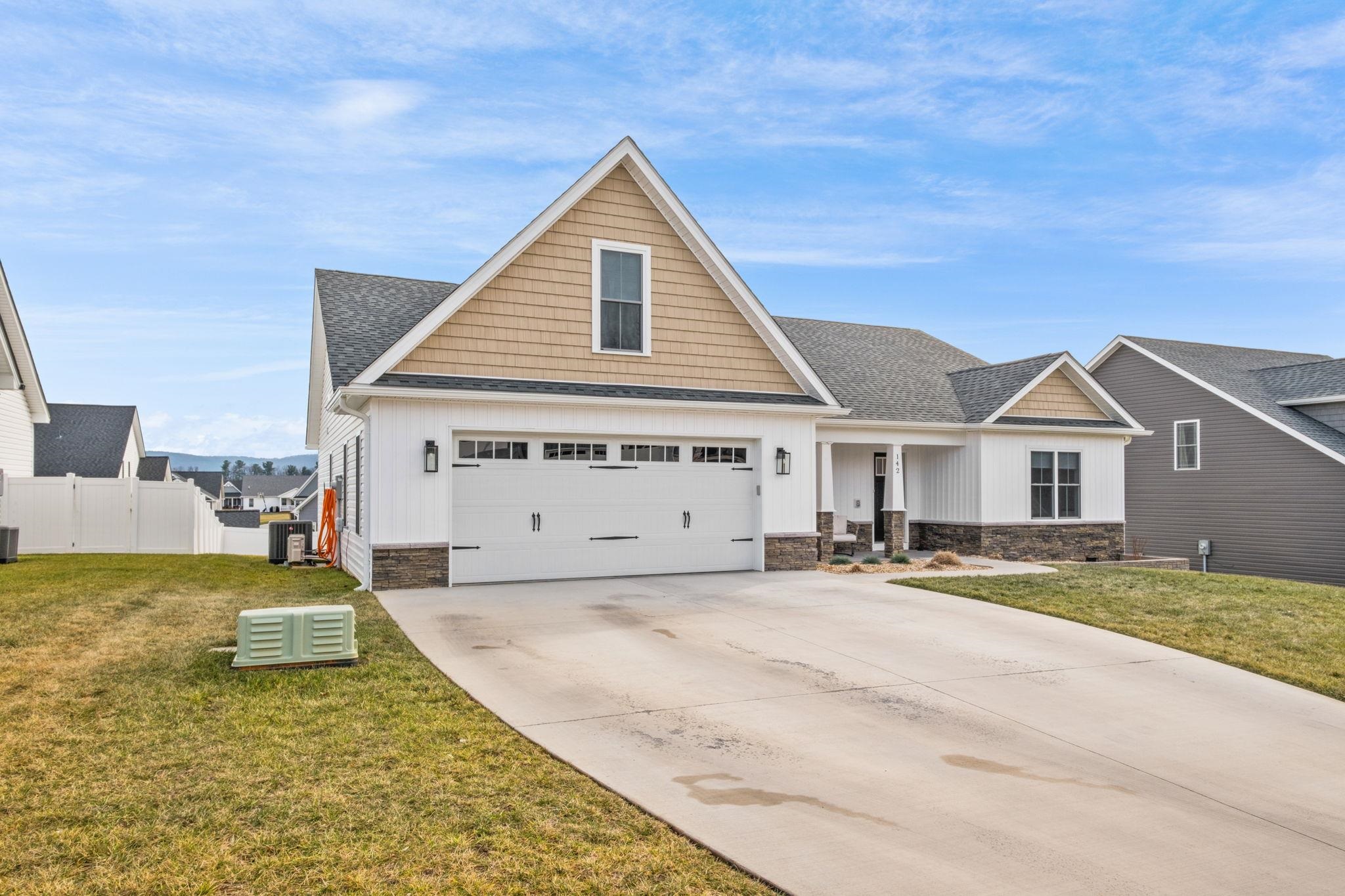 142 LINDBURGH DR, WAYNESBORO, Virginia 22980, 4 Bedrooms Bedrooms, ,2 BathroomsBathrooms,Residential,142 LINDBURGH DR,672332 MLS # 672332