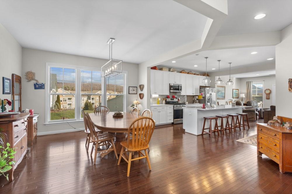 3060 RUTLEGE RD, ROCKINGHAM, Virginia 22801, 3 Bedrooms Bedrooms, ,3 BathroomsBathrooms,Residential,3060 RUTLEGE RD,672333 MLS # 672333