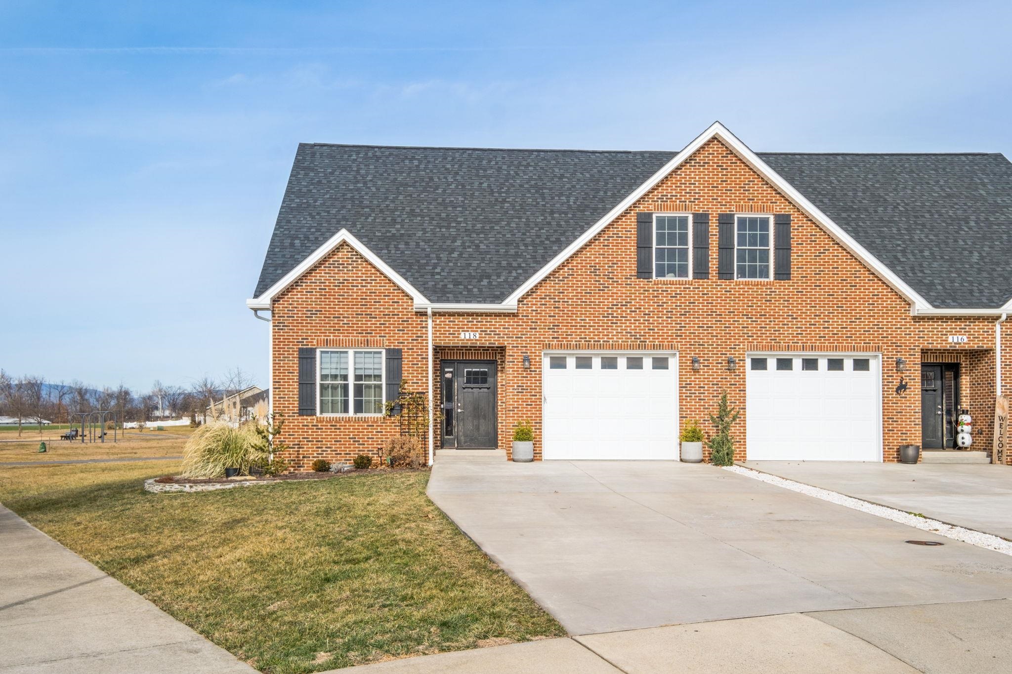 118 HOLLEN MILL CT, BRIDGEWATER, Virginia 22812, 3 Bedrooms Bedrooms, ,2 BathroomsBathrooms,Residential,118 HOLLEN MILL CT,672336 MLS # 672336 118 HOLLEN MILL CT, BRIDGEWATER, Virginia 22812, 3 Bedrooms Bedrooms, ,2 BathroomsBathrooms,Residential,118 HOLLEN MILL CT,672336 MLS # 672336