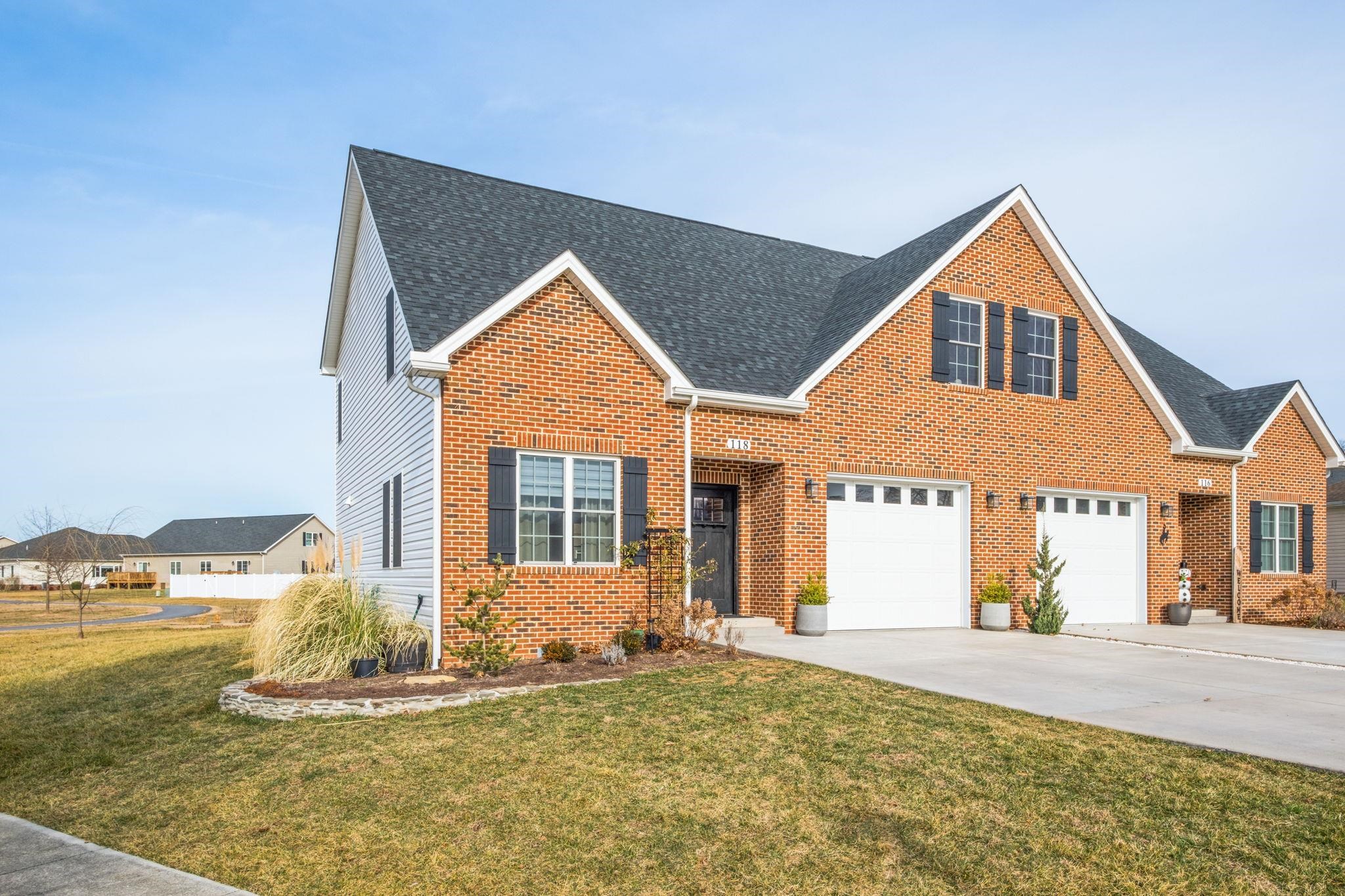 118 HOLLEN MILL CT, BRIDGEWATER, Virginia 22812, 3 Bedrooms Bedrooms, ,2 BathroomsBathrooms,Residential,118 HOLLEN MILL CT,672336 MLS # 672336