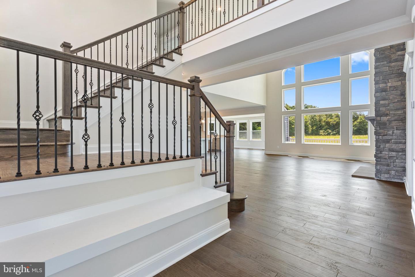 12235 MARY LN, LOVETTSVILLE, Virginia 20180, 4 Bedrooms Bedrooms, ,4 BathroomsBathrooms,Residential,For sale,12235 MARY LN,VALO2099002 MLS # VALO2099002