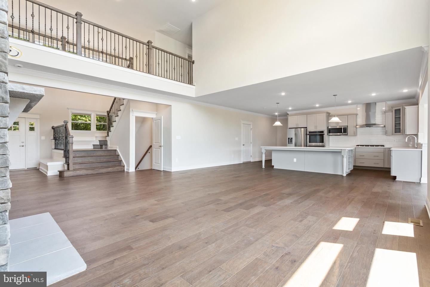 12235 MARY LN, LOVETTSVILLE, Virginia 20180, 4 Bedrooms Bedrooms, ,4 BathroomsBathrooms,Residential,For sale,12235 MARY LN,VALO2099002 MLS # VALO2099002