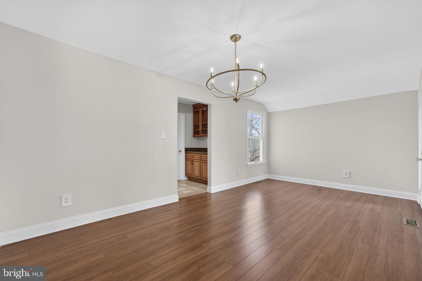 5840 RIDGECREST AVE, WARRENTON, Virginia 20187, 4 Bedrooms Bedrooms, ,3 BathroomsBathrooms,Residential,For sale,5840 RIDGECREST AVE,VAFQ2019326 MLS # VAFQ2019326