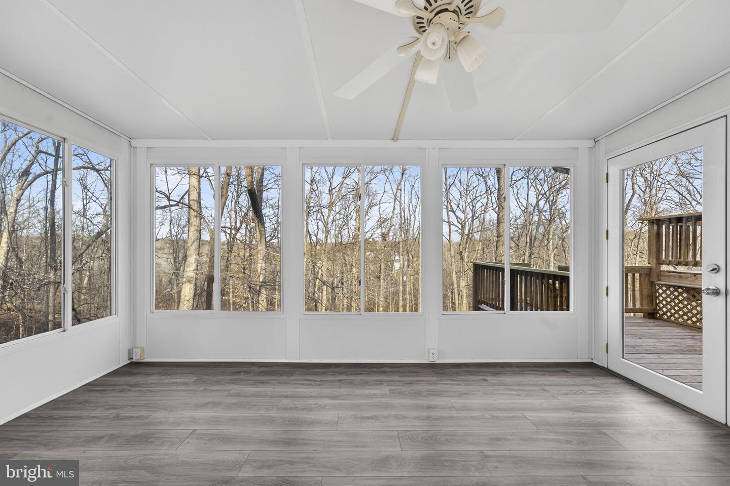 5840 RIDGECREST AVE, WARRENTON, Virginia 20187, 4 Bedrooms Bedrooms, ,3 BathroomsBathrooms,Residential,For sale,5840 RIDGECREST AVE,VAFQ2019326 MLS # VAFQ2019326