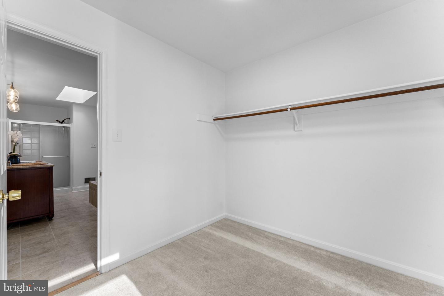 5840 RIDGECREST AVE, WARRENTON, Virginia 20187, 4 Bedrooms Bedrooms, ,3 BathroomsBathrooms,Residential,For sale,5840 RIDGECREST AVE,VAFQ2019326 MLS # VAFQ2019326