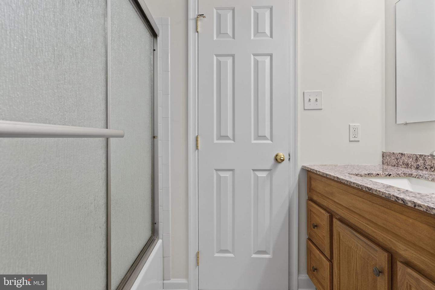 5840 RIDGECREST AVE, WARRENTON, Virginia 20187, 4 Bedrooms Bedrooms, ,3 BathroomsBathrooms,Residential,For sale,5840 RIDGECREST AVE,VAFQ2019326 MLS # VAFQ2019326