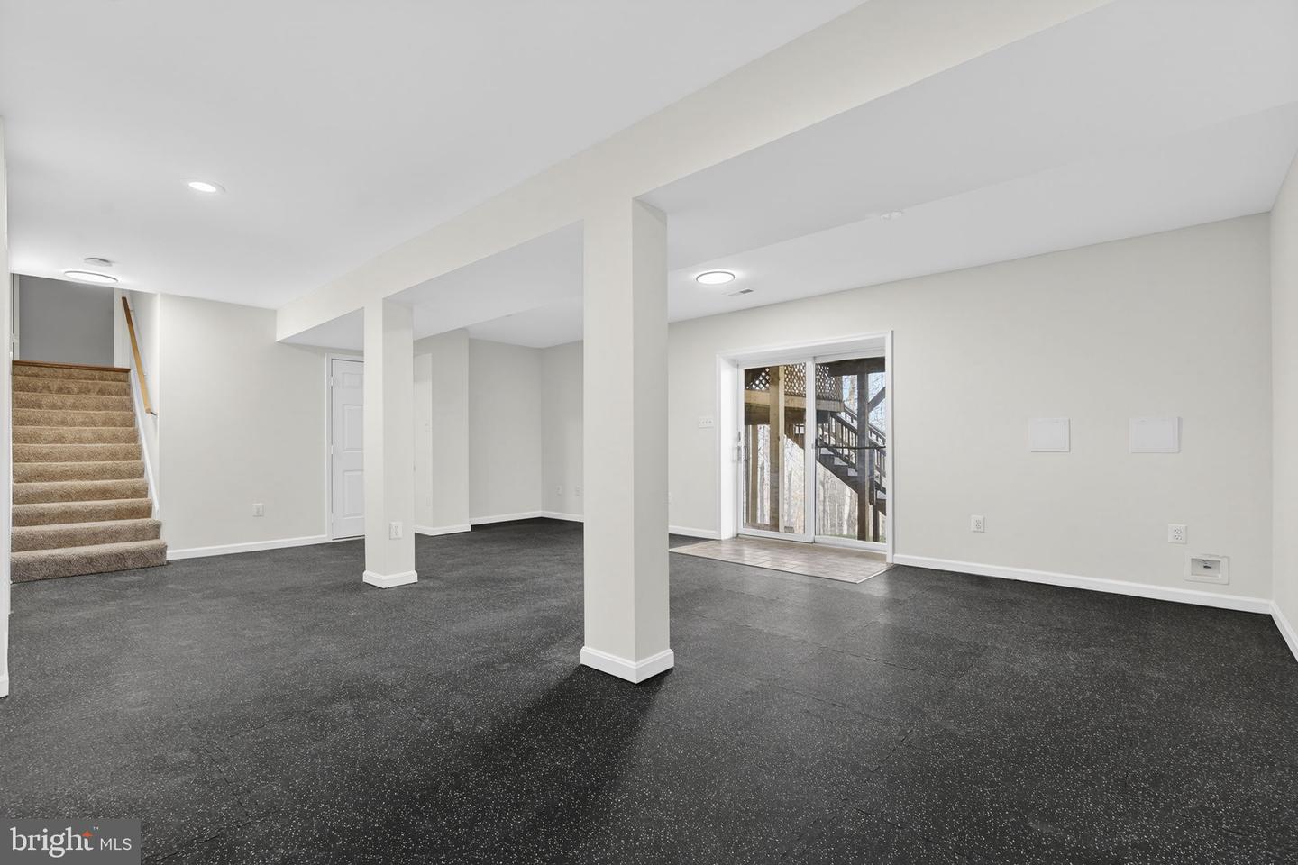 5840 RIDGECREST AVE, WARRENTON, Virginia 20187, 4 Bedrooms Bedrooms, ,3 BathroomsBathrooms,Residential,For sale,5840 RIDGECREST AVE,VAFQ2019326 MLS # VAFQ2019326