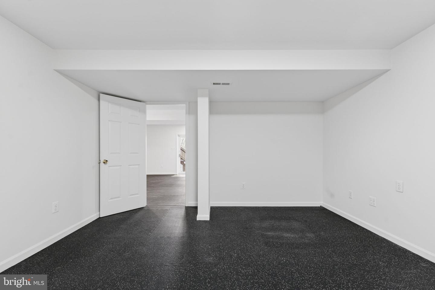 5840 RIDGECREST AVE, WARRENTON, Virginia 20187, 4 Bedrooms Bedrooms, ,3 BathroomsBathrooms,Residential,For sale,5840 RIDGECREST AVE,VAFQ2019326 MLS # VAFQ2019326