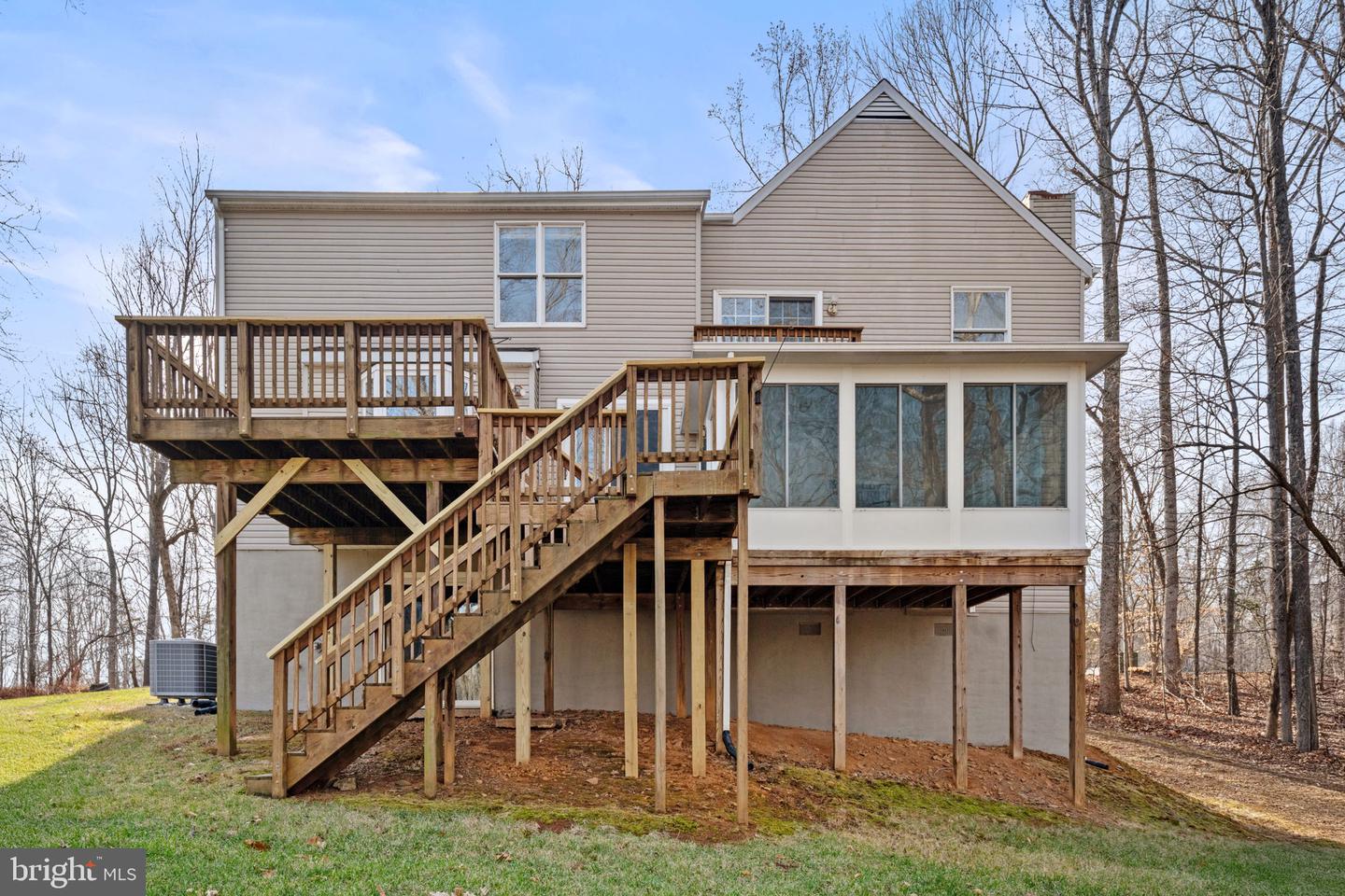 5840 RIDGECREST AVE, WARRENTON, Virginia 20187, 4 Bedrooms Bedrooms, ,3 BathroomsBathrooms,Residential,For sale,5840 RIDGECREST AVE,VAFQ2019326 MLS # VAFQ2019326