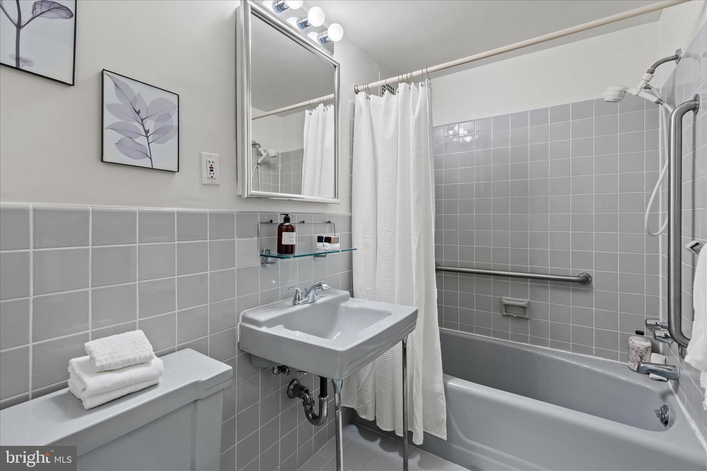 3900 WATSON PL NW #B5E, WASHINGTON, District Of Columbia 20016, 3 Bedrooms Bedrooms, ,2 BathroomsBathrooms,Residential,For sale,3900 WATSON PL NW #B5E,DCDC2228334 MLS # DCDC2228334 3900 WATSON PL NW #B5E, WASHINGTON, District Of Columbia 20016, 3 Bedrooms Bedrooms, ,2 BathroomsBathrooms,Residential,For sale,3900 WATSON PL NW #B5E,DCDC2228334 MLS # DCDC2228334