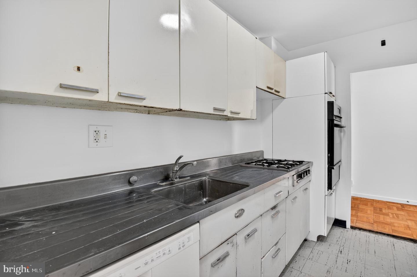 2475 VIRGINIA AVE NW #429, WASHINGTON, District Of Columbia 20037, 2 Bedrooms Bedrooms, ,2 BathroomsBathrooms,Residential,For sale,2475 VIRGINIA AVE NW #429,DCDC2230808 MLS # DCDC2230808