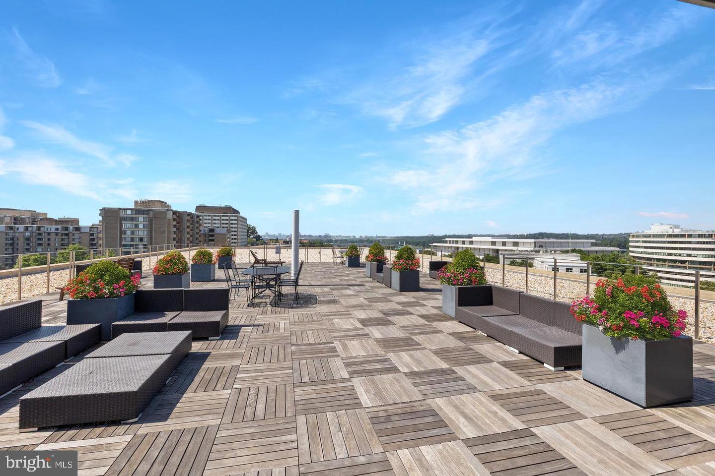 2475 VIRGINIA AVE NW #429, WASHINGTON, District Of Columbia 20037, 2 Bedrooms Bedrooms, ,2 BathroomsBathrooms,Residential,For sale,2475 VIRGINIA AVE NW #429,DCDC2230808 MLS # DCDC2230808