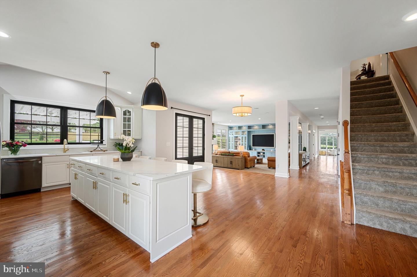 15097 BARLOW DR, WATERFORD, Virginia 20197, 5 Bedrooms Bedrooms, ,5 BathroomsBathrooms,Residential,For sale,15097 BARLOW DR,VALO2111134 MLS # VALO2111134