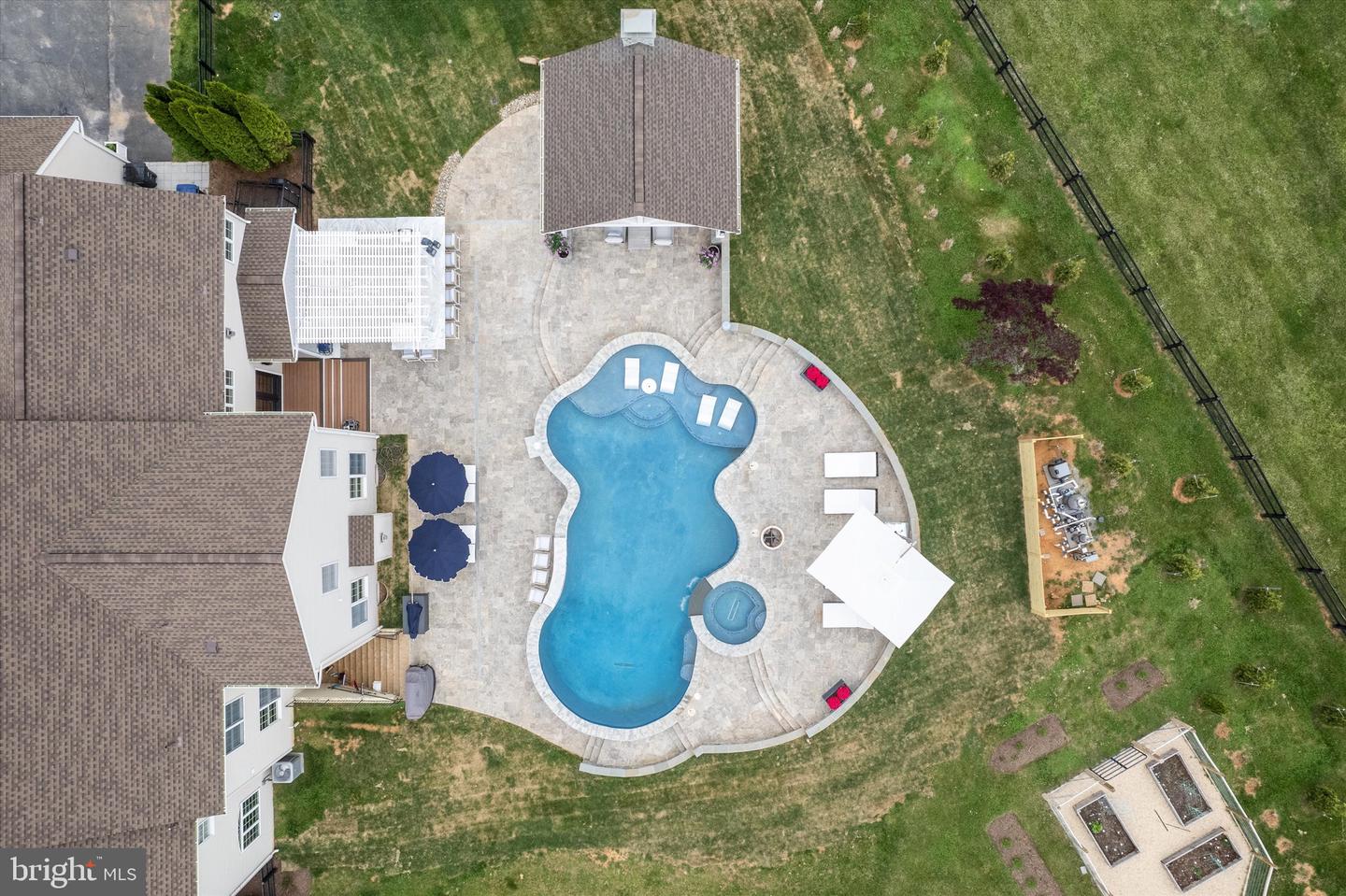 15097 BARLOW DR, WATERFORD, Virginia 20197, 5 Bedrooms Bedrooms, ,5 BathroomsBathrooms,Residential,For sale,15097 BARLOW DR,VALO2111134 MLS # VALO2111134