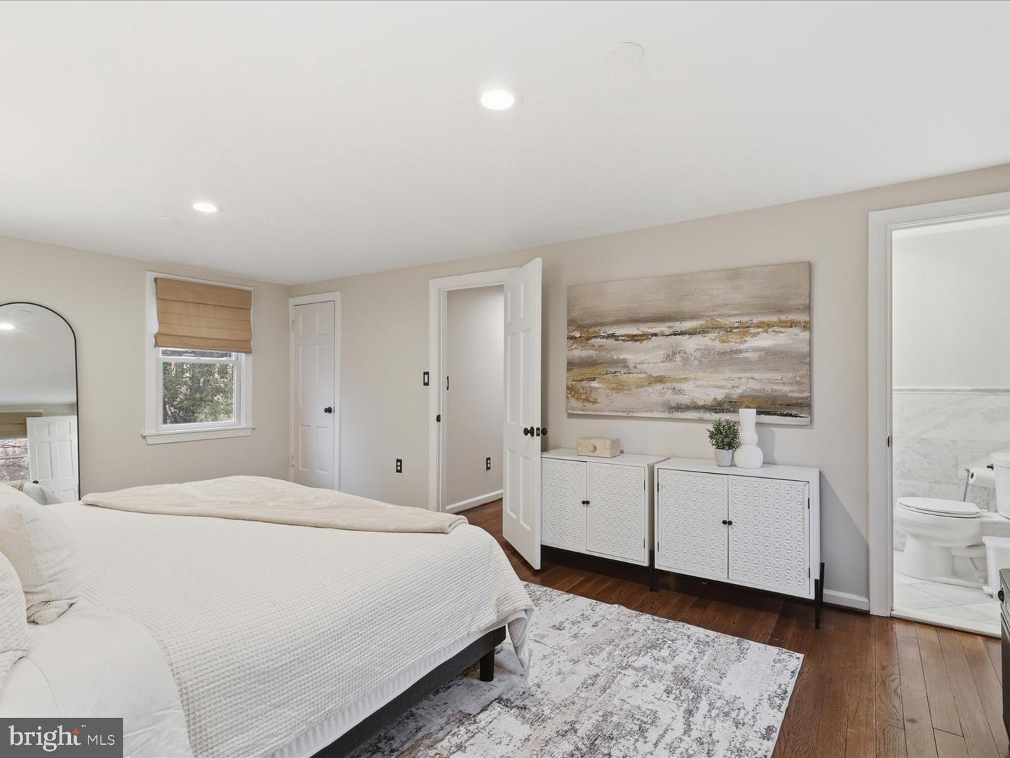 6437 SPRING TER, FALLS CHURCH, Virginia 22042, 3 Bedrooms Bedrooms, ,3 BathroomsBathrooms,Residential,For sale,6437 SPRING TER,VAFX2281004 MLS # VAFX2281004