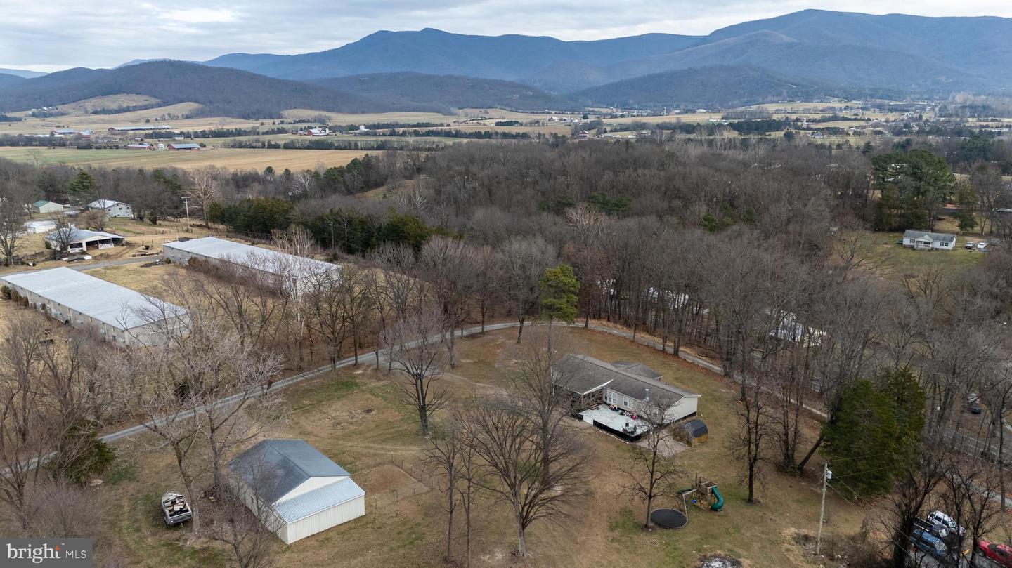 1161 E MAIN ST, STANLEY, Virginia 22851, 4 Bedrooms Bedrooms, ,2 BathroomsBathrooms,Residential,For sale,1161 E MAIN ST,VAPA2005714 MLS # VAPA2005714