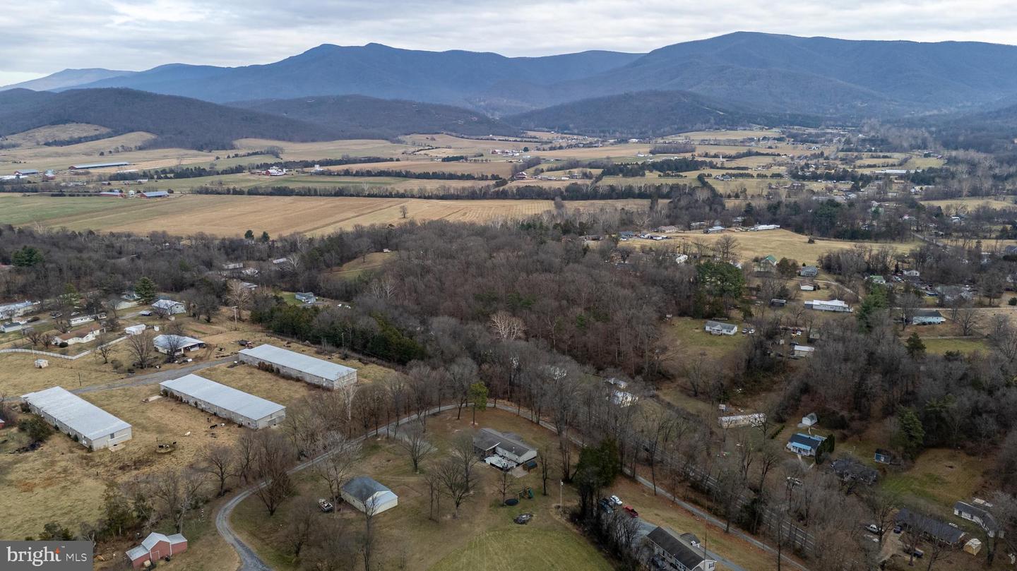 1161 E MAIN ST, STANLEY, Virginia 22851, 4 Bedrooms Bedrooms, ,2 BathroomsBathrooms,Residential,For sale,1161 E MAIN ST,VAPA2005714 MLS # VAPA2005714