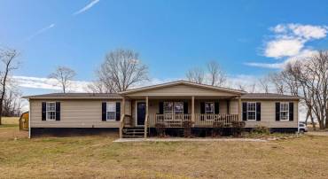 1161 E MAIN ST, STANLEY, Virginia 22851, 4 Bedrooms Bedrooms, ,2 BathroomsBathrooms,Residential,For sale,1161 E MAIN ST,VAPA2005714 MLS # VAPA2005714