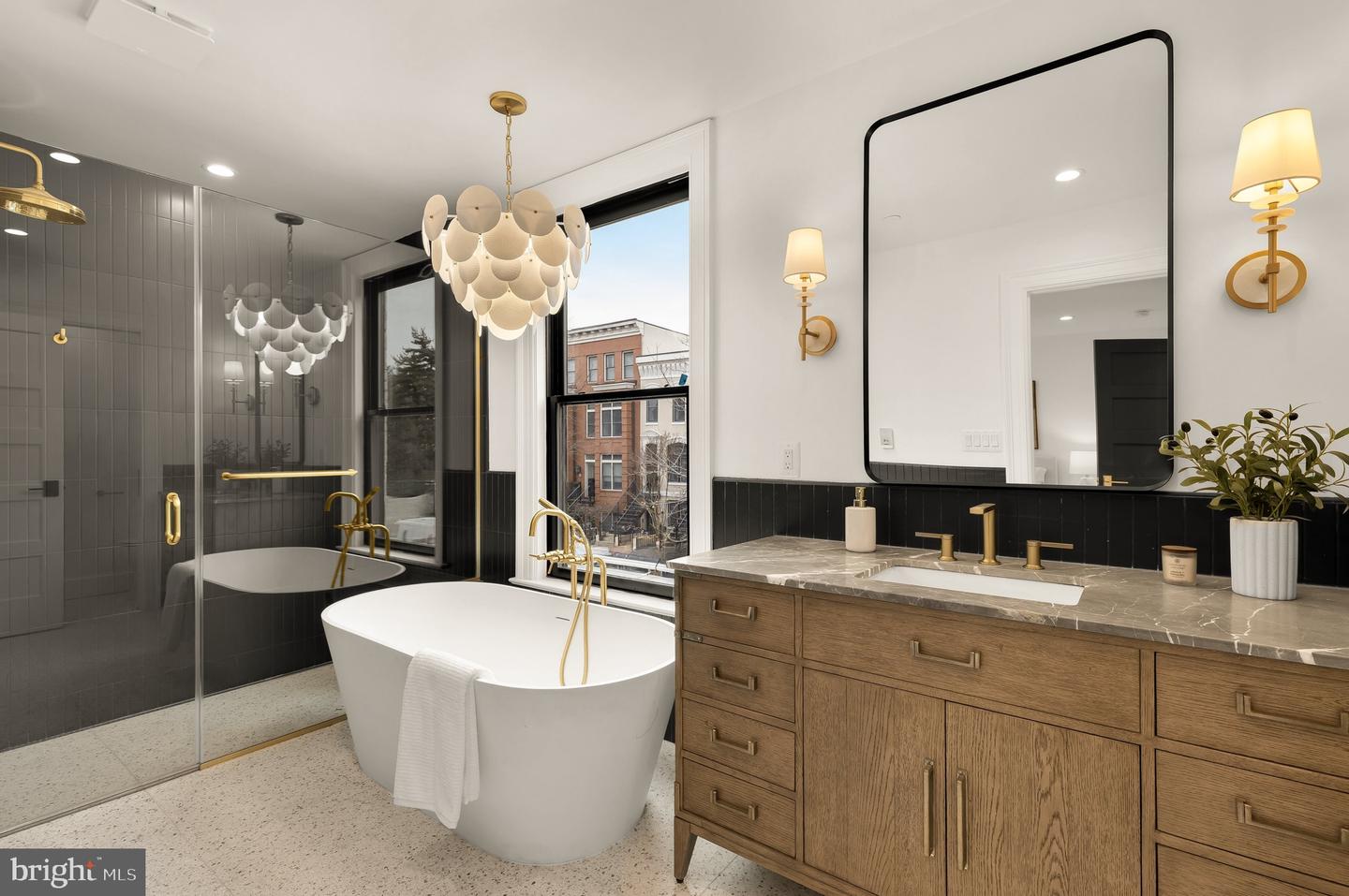 1249 4TH ST NW, WASHINGTON, District Of Columbia 20001, 3 Bedrooms Bedrooms, 9 Rooms Rooms,3 BathroomsBathrooms,Residential,For sale,1249 4TH ST NW,DCDC2239262 MLS # DCDC2239262