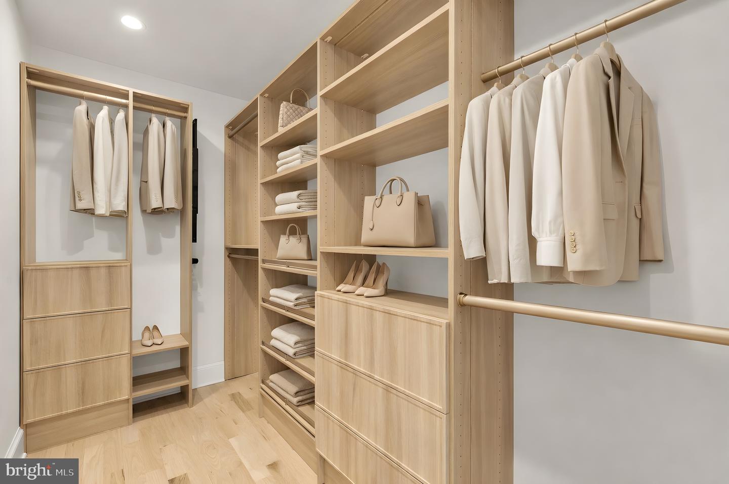 1249 4TH ST NW, WASHINGTON, District Of Columbia 20001, 3 Bedrooms Bedrooms, 9 Rooms Rooms,3 BathroomsBathrooms,Residential,For sale,1249 4TH ST NW,DCDC2239262 MLS # DCDC2239262