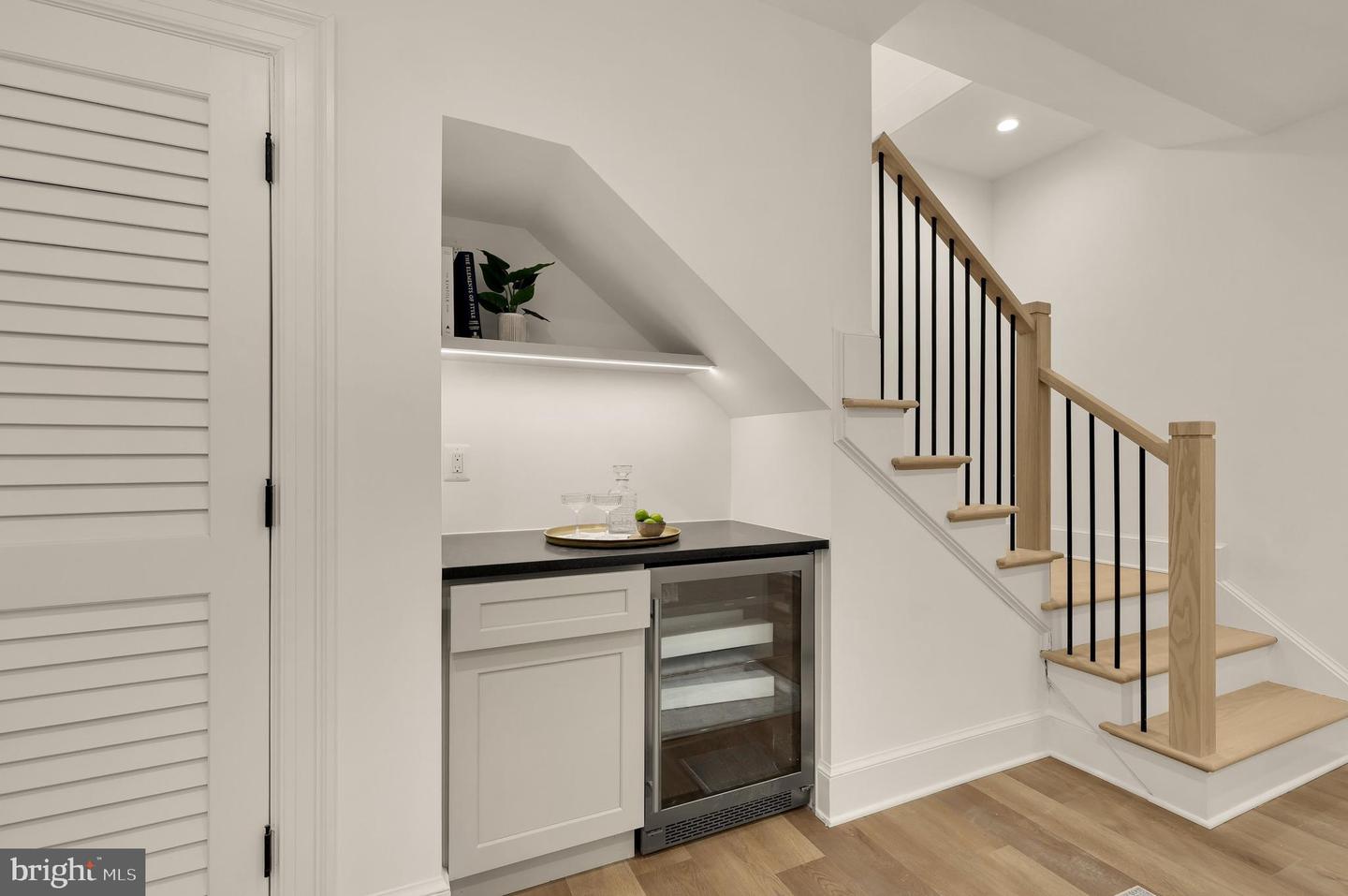 1249 4TH ST NW, WASHINGTON, District Of Columbia 20001, 3 Bedrooms Bedrooms, 9 Rooms Rooms,3 BathroomsBathrooms,Residential,For sale,1249 4TH ST NW,DCDC2239262 MLS # DCDC2239262